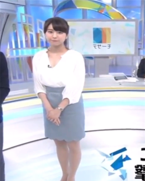 角谷暁子女子アナ 24 の生足 爪先 ふともも 美脚 エロ画像２０枚 芸能足フェチ速報