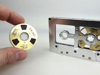 オー・カセ。1984年に発売された磁気テープを交換できるカセットテープが面白い。