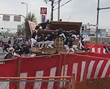 【動画】 今日の岸和田だんじり祭り、大転倒シーンがヤバい