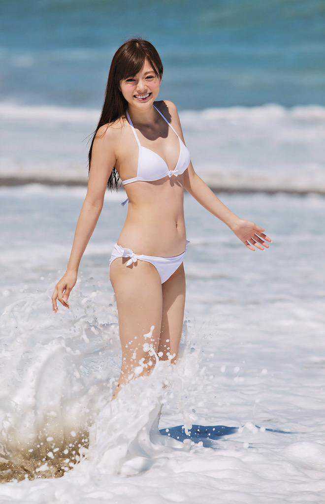 白石麻衣エロ画像