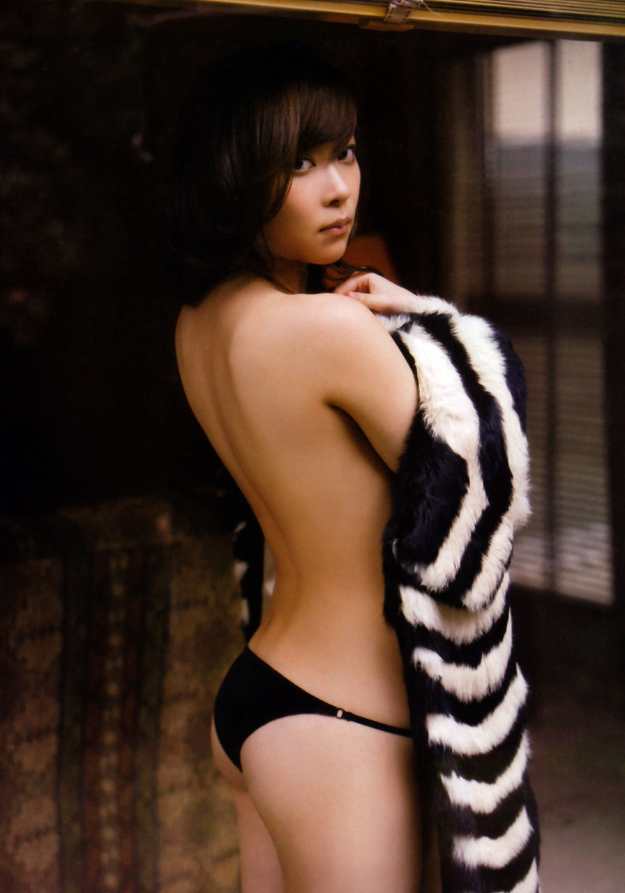 指原莉乃エロ画像tumblr_o4l2xdt7jJ1usci4io6_1280