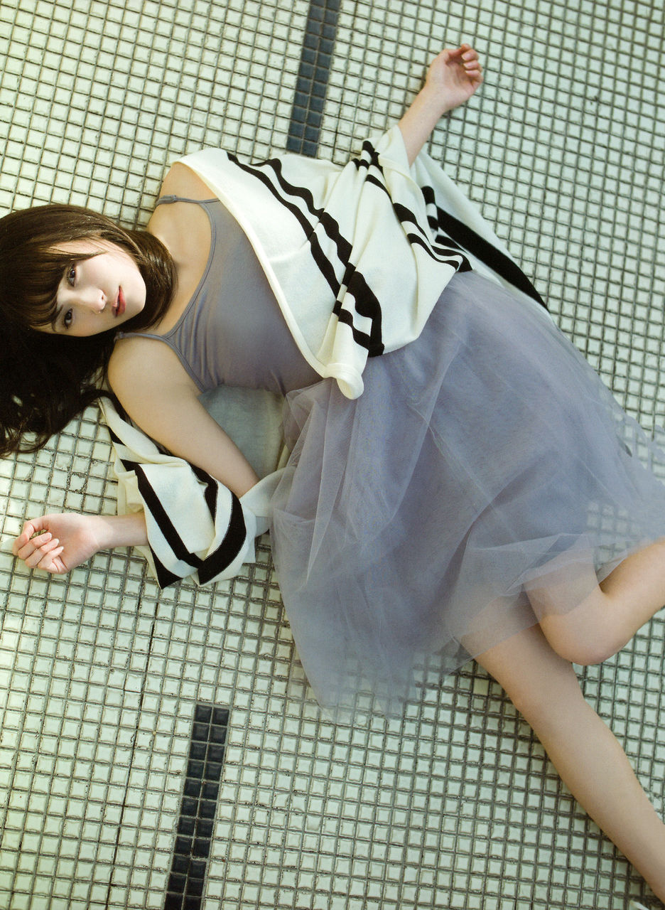 渡辺梨加エロ画像tumblr_oq75w758Qp1vc1y9yo5_1280