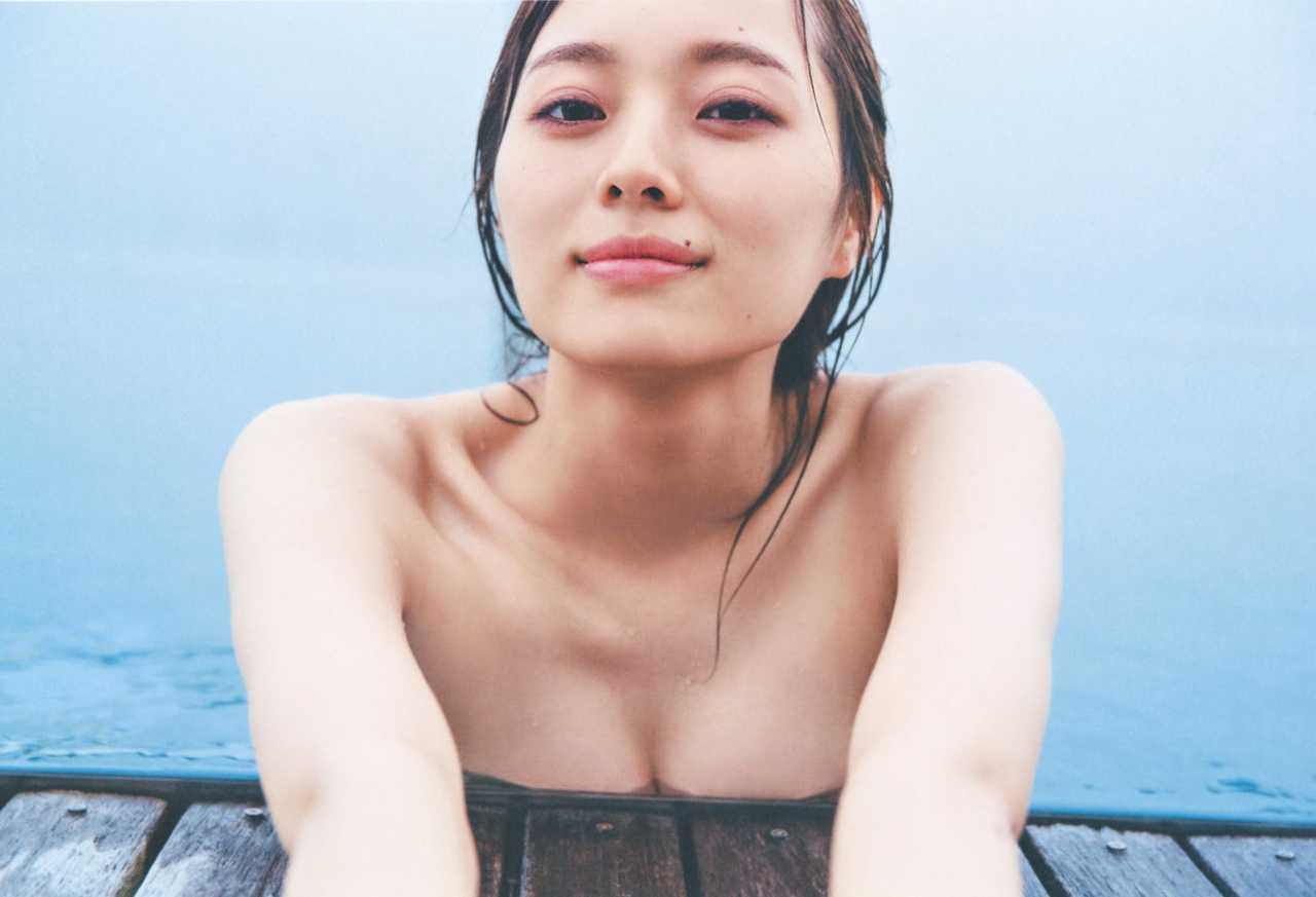 梅澤美波エロ画像