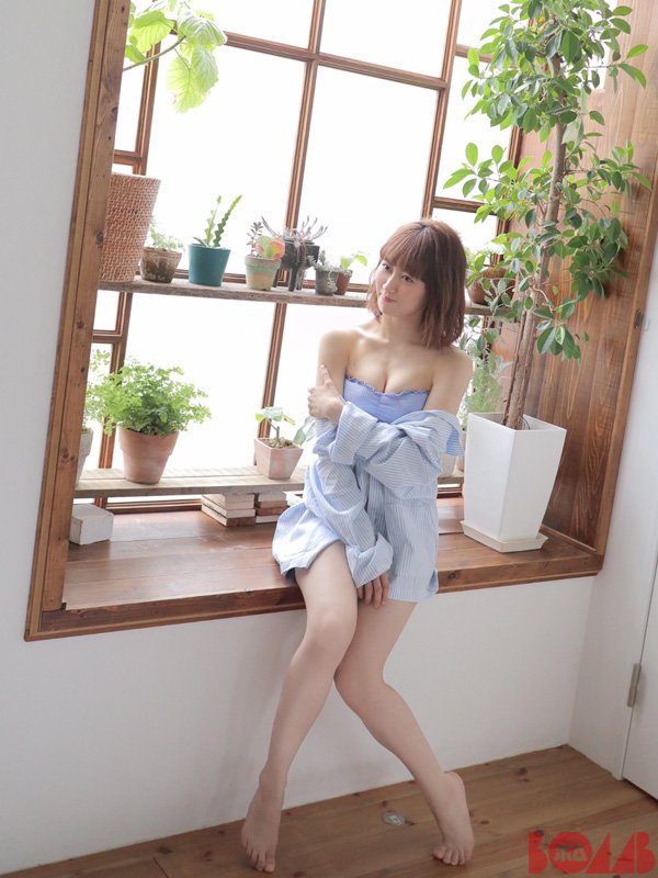西潟茉莉奈エロ画像DdZYZBKVQAAzGyD