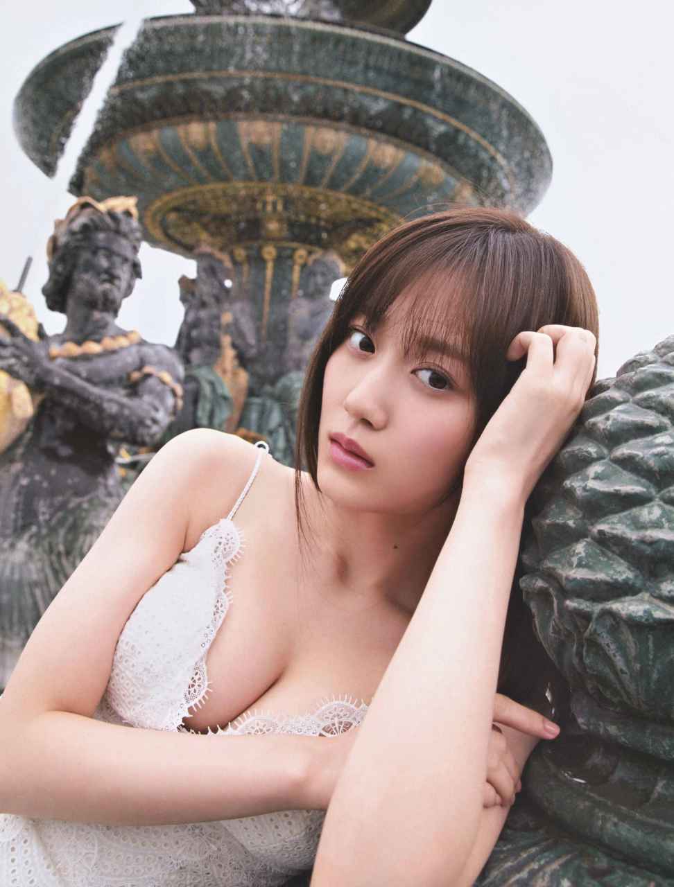 山下美月エロ画像