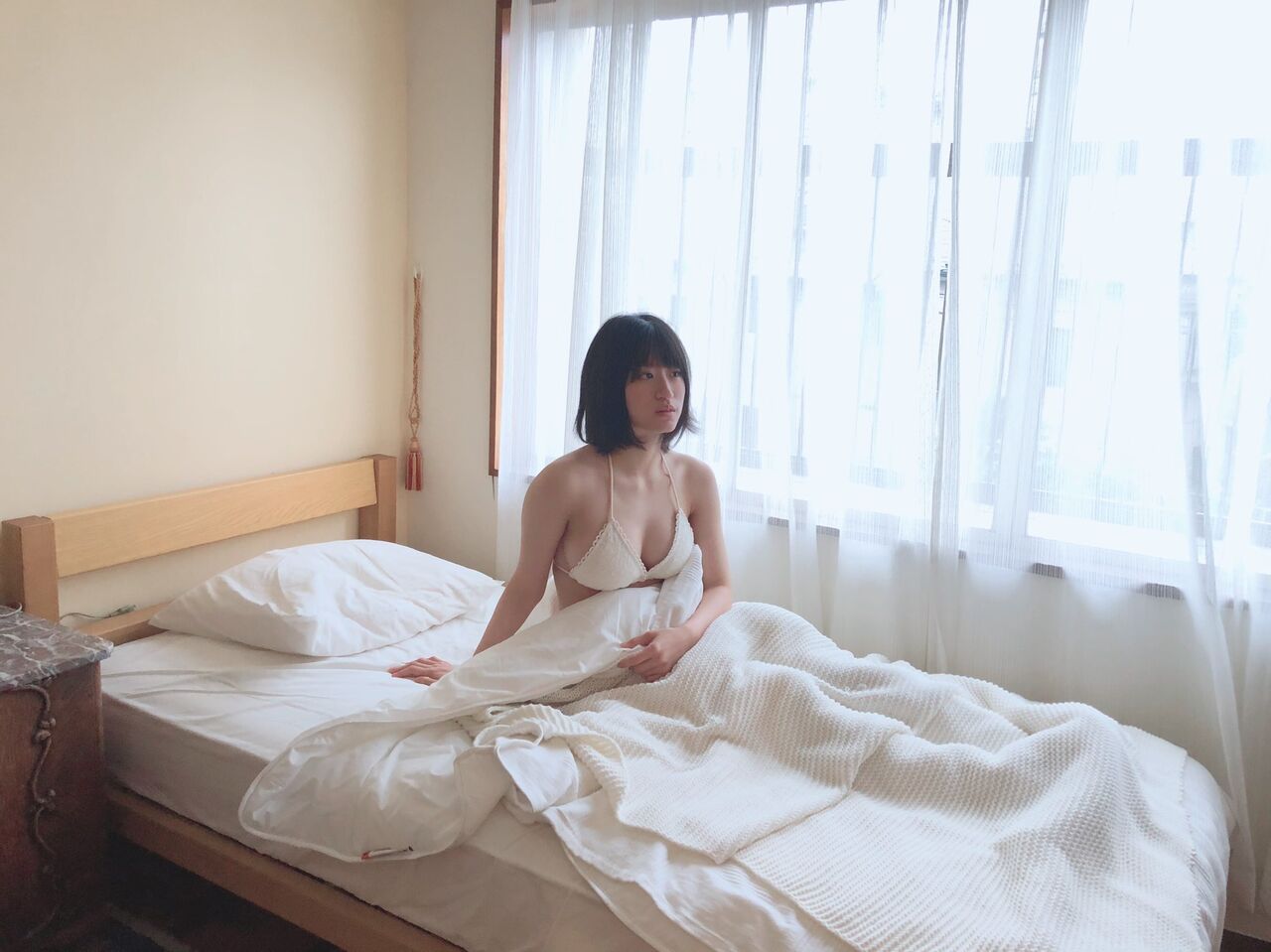 上西怜エロ画像ENGlE3kUUAAADR8.jpg large