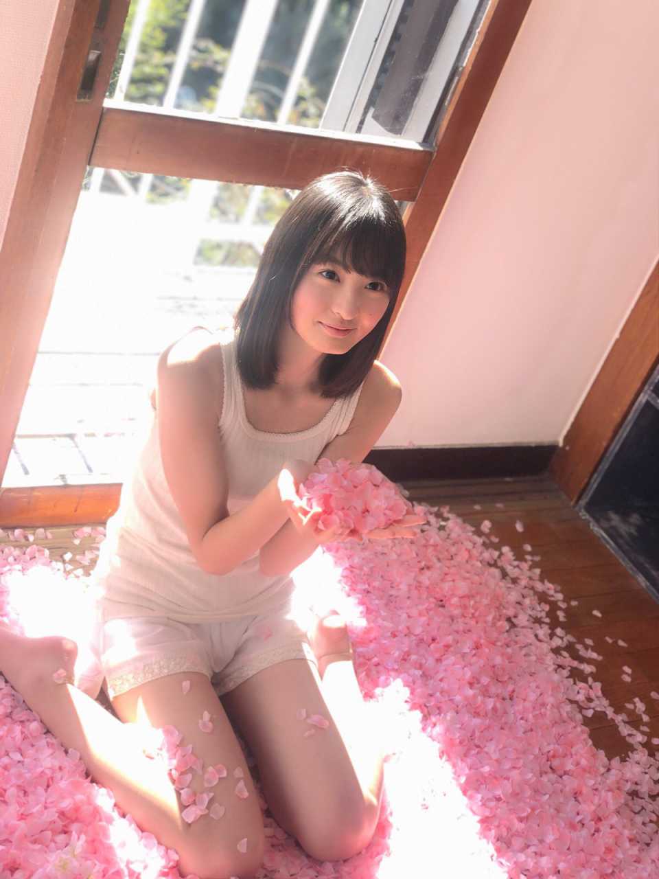 遠藤さくらエロ画像