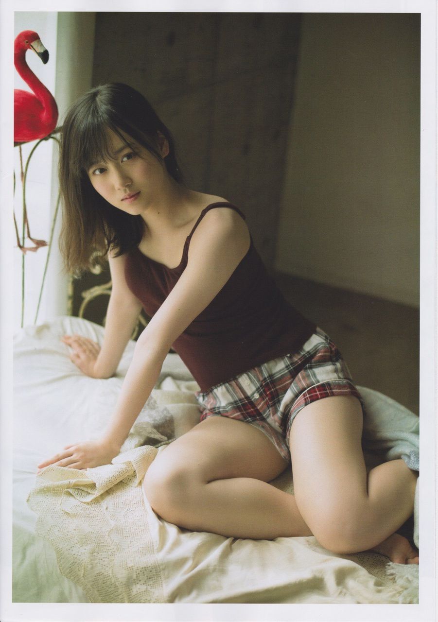 山下美月エロ画像tumblr_p1iufsTTRF1w3ota5o6_1280