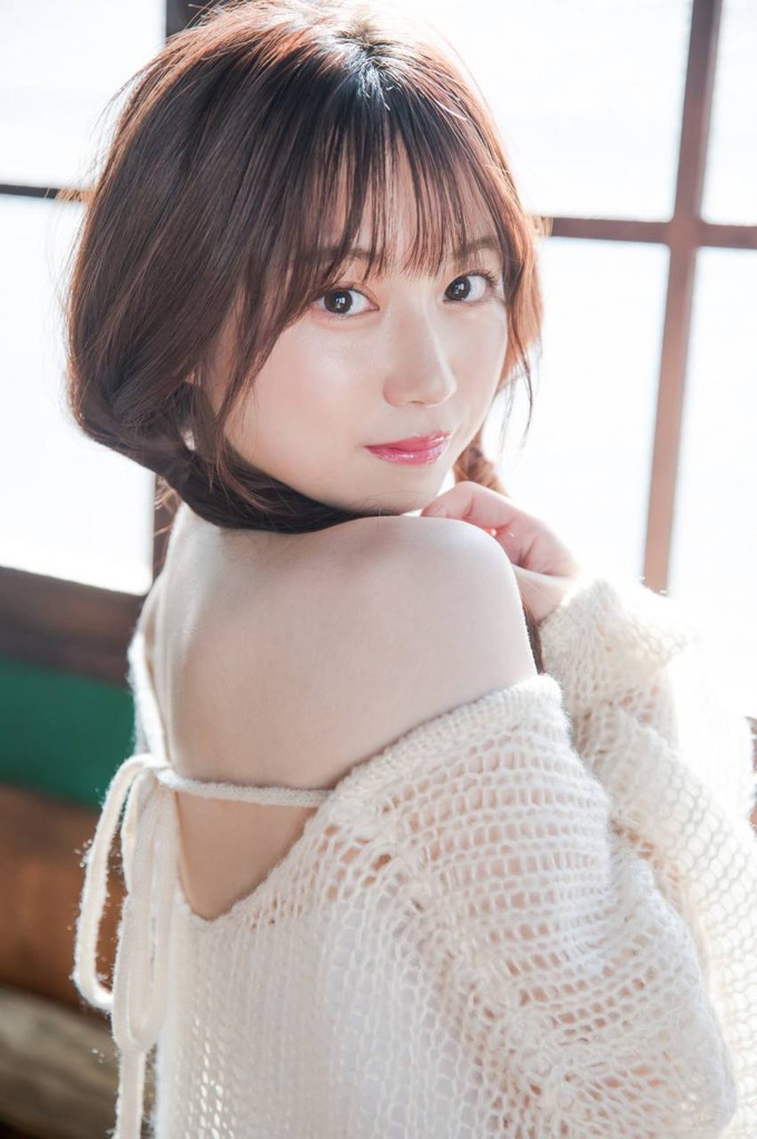 山田杏華エロ画像A8nV5Ha(1)