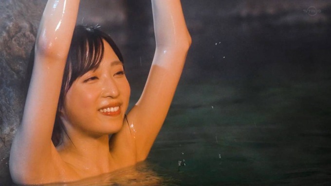 小栗有以入浴エロ画像