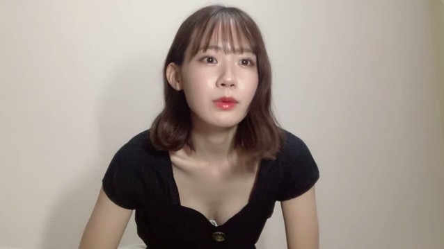服部有菜胸チラエロ画像