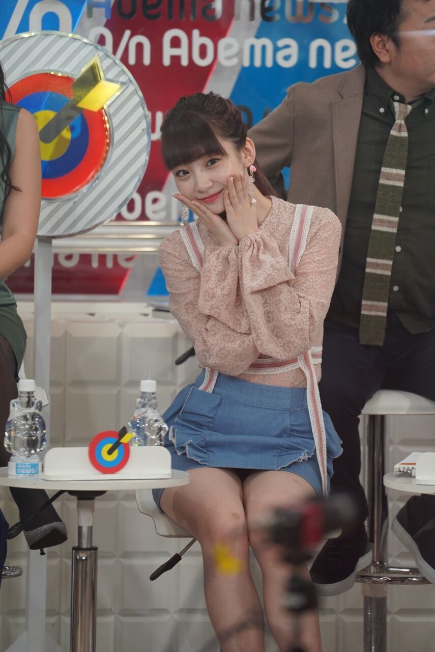 荻野由佳パンチラエロ画像