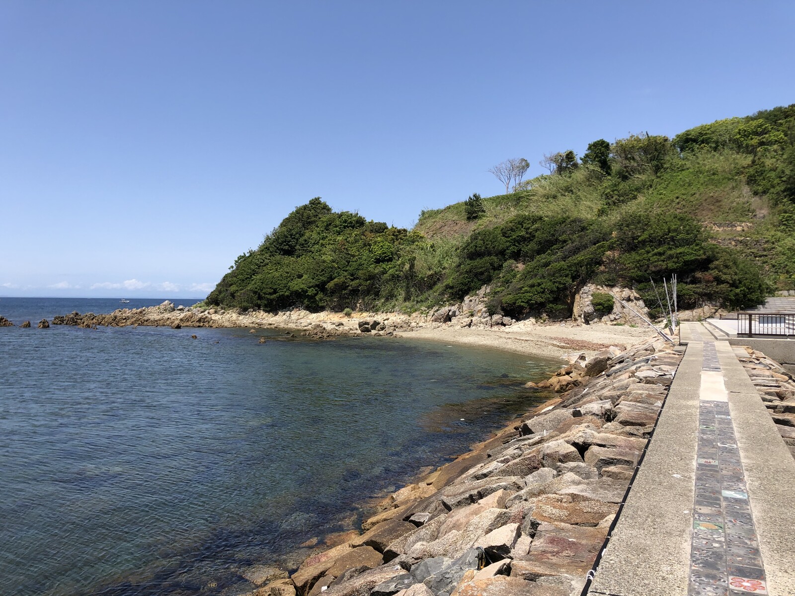 南あわじ市の弁天島 火 ホ と ニワ と鍋釜