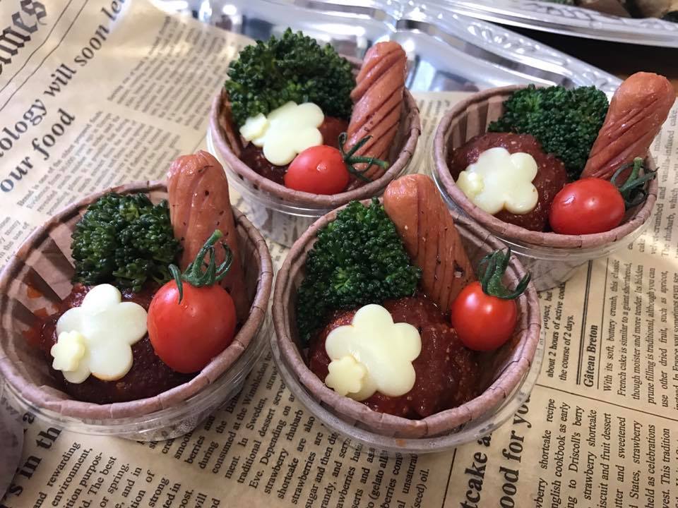 お誕生日のオードブル カップでかわいく食べやすく おなかすいた 別館 お誕生日のオードブル カップでかわいく食べやすく おなかすいた 別館
