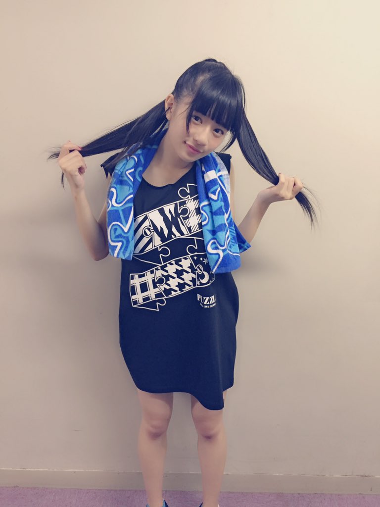 伊藤萌々香 エロキャプ フェアリーズ伊藤萌々香の巨乳ブランコがエロい！女子高生のムチムチ太ももに釘づけ!!画像まとめ（40枚） : 美少女専門どっとこむ