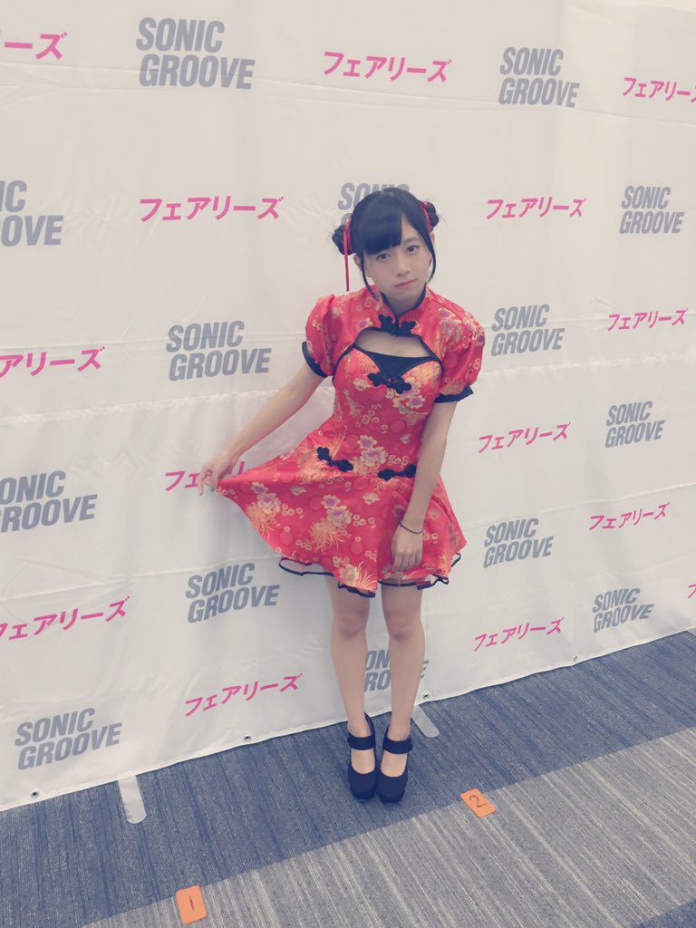 伊藤萌々香 エロキャプ フェアリーズ伊藤萌々香の巨乳ブランコがエロい！女子高生のムチムチ太ももに釘づけ!!画像まとめ（40枚） : 美少女専門どっとこむ