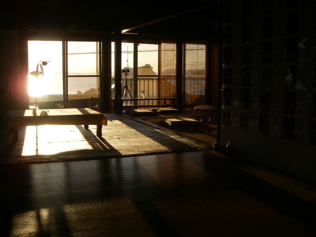 正しい夕日 Onba Factory 正しい夕日 Onba Factory