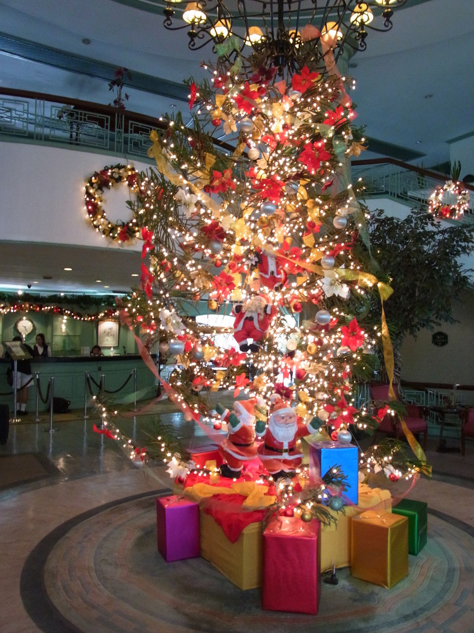 フィリピンのクリスマスツリー特集 ロートアイアン フィリピン工場長のブログ フィリピンのクリスマスツリー特集 ロートアイアン フィリピン工場長のブログ