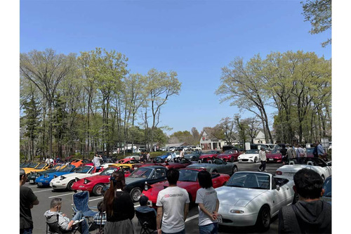 【悲報】伝統の車オフ会、マナー違反続出で終了してしまうｗｗｗｗ