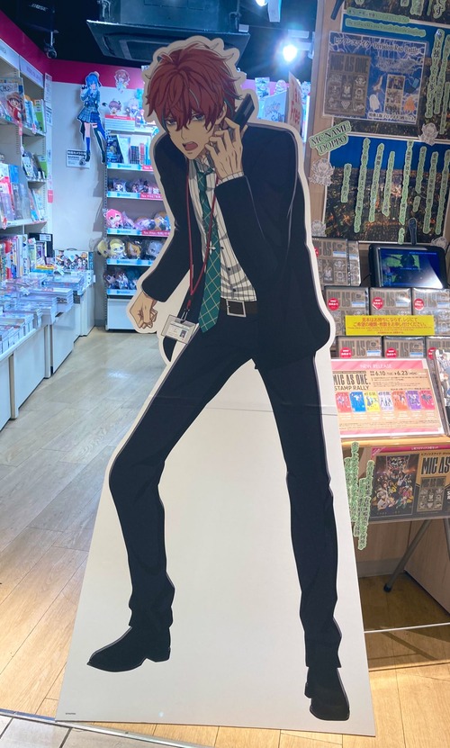 【画像】オタク女子「え、待って、本屋に独歩いたｗ」ﾊﾟｼｬ