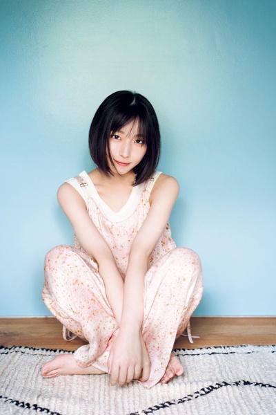 【悲報】少年マガジン、指が6本に見えるグラビア写真について声明を発表ｗｗｗｗ