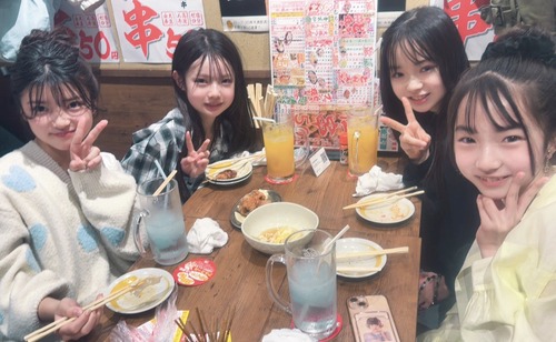 【画像】令和の女子小学生、居酒屋で女子会を開催ｗｗｗｗ