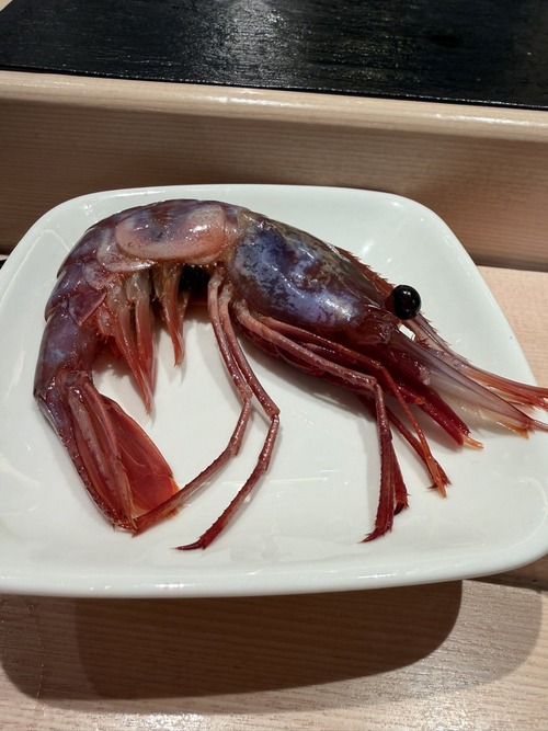 【画像】X民「一貫7500円の寿司を間違えて注文してしまった」(ﾊﾟｼｬｯ