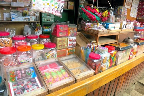 【悲報】Z世代「駄菓子屋って何？」←これが現実ｗｗｗｗ
