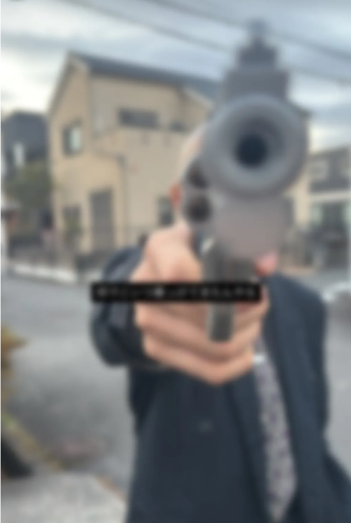 【悲報】道頓堀刺殺事件の容疑者、「片手にナイフ」「片手に銃」が常態だった。これもうデビルメイクライだろｗｗｗｗ