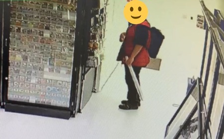 【悲報】カードショップ「万引きした君!20時までに店頭へ持ってこないと大変なことなるぞ!」 【悲報】カードショップ「万引きした君!20時までに店頭へ持ってこないと大変なことなるぞ!」