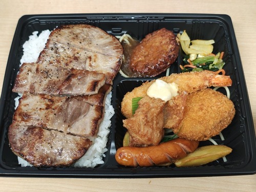 【悲報】大物YouTuber、ほっともっとのお弁当にブチギレるｗｗｗｗ