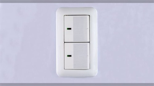 【画像】アニメアイコン「友達の家行ってこのスイッチだった時、劣等感感じてる」