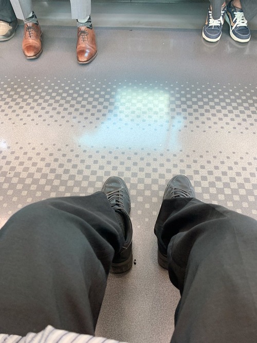 【画像】派遣社員X民、会社に行く気がなくなりヤバすぎる行動に出るｗｗｗｗ