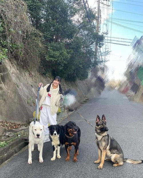 【画像】アイドルさん、最強ボディーガード達とお散歩に行くｗｗｗｗ