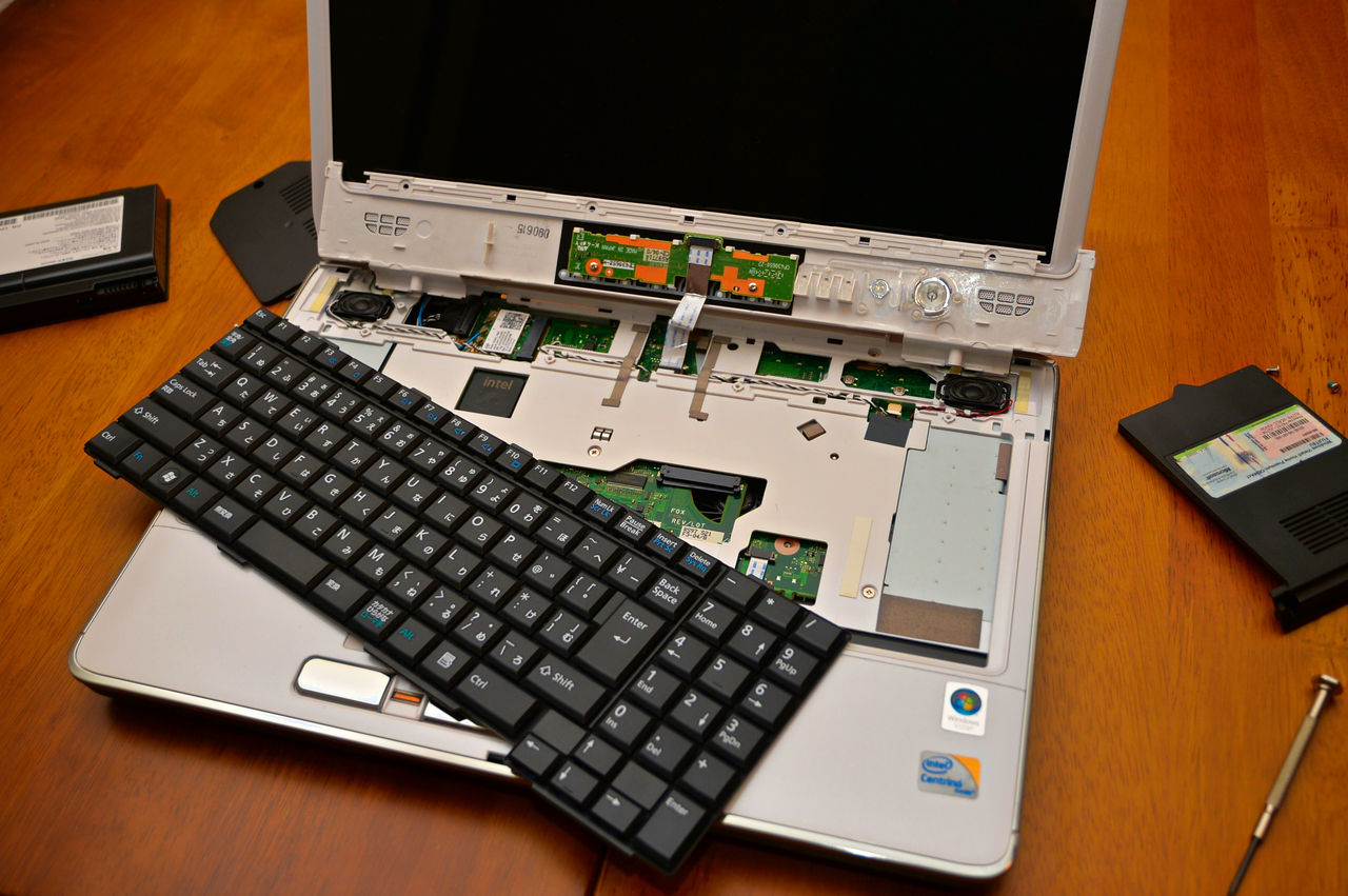 パソコン教室ワンクリック社長ブログ 富士通ノートパソコンｆｍｖ Biblo ｎｆ ｄ７０の修理レッスン