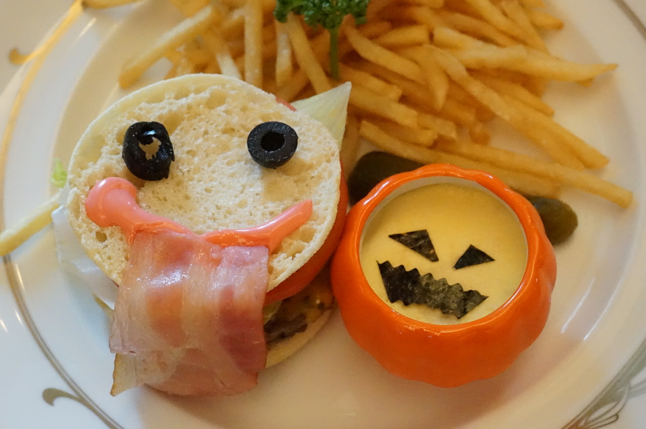 お台場バラティエでハロウィンスペシャルメニューを食す ワンピースフィギュア Pop 予約 新作速報