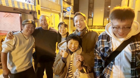 B612_20251129_221823_456