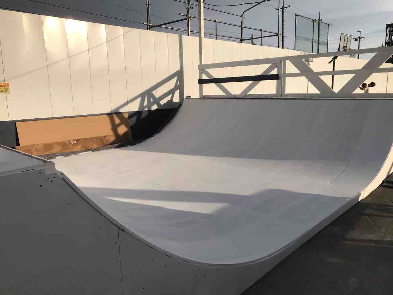 スケートランプ完成しました Oneshottripsurfとその仲間たち スケートランプ完成しました Oneshottripsurfとその仲間たち
