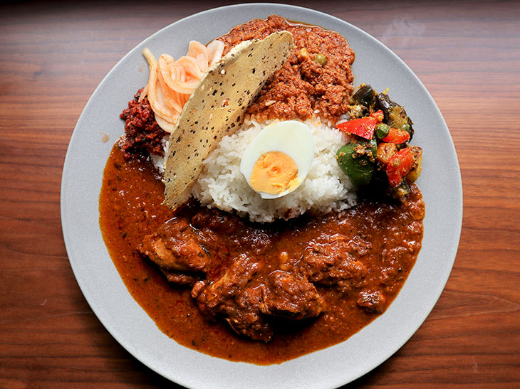 『FISH』のカレー人気2トップのコンビ。ちなみにライスは日本米とジャスミンライスを配合。