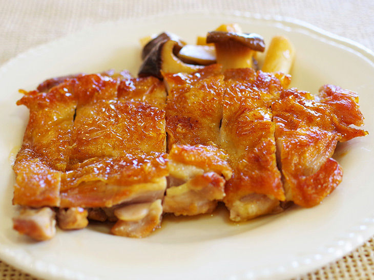 必要量のたんぱく質を肉だけから摂ろうとすると、必然的に脂質も多く摂ることに