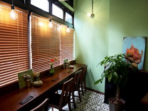 FISH 店内