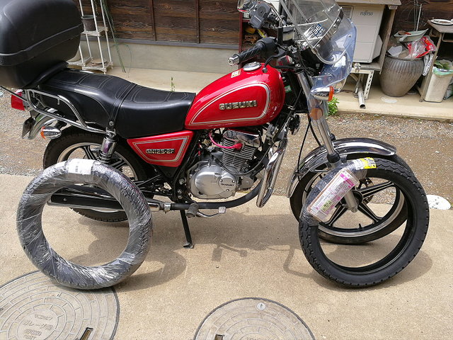 gn125-2fのフロントホイールなど GN125-2F キャストホイール 純正