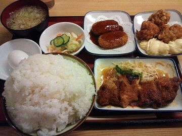 定食を汚い食べ方する人とは仲良くできない。米粒を残すのはやめようよ