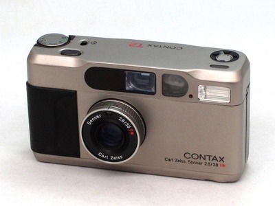 contax_t2_with_databack_01