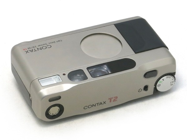 contax_t2_with_data_back_c