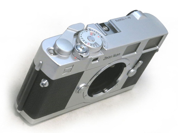 carl_zeiss_zeissikon_zm_silver_03