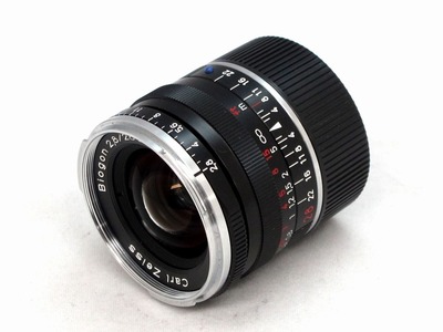 carl_zeiss_biogon_28mm_zm_black