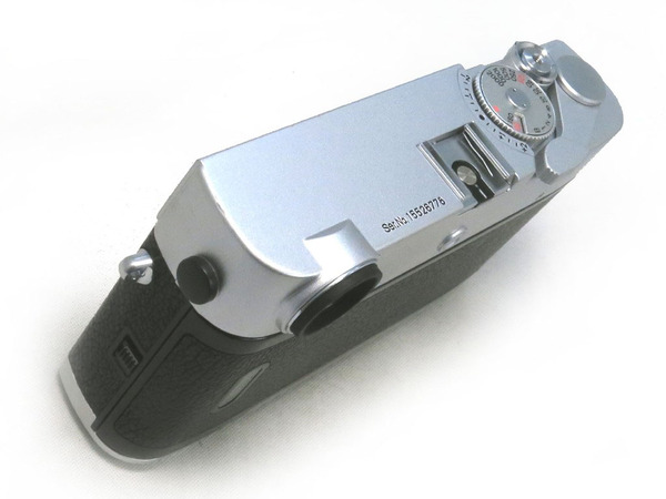 carl_zeiss_zeissikon_zm_silver_04