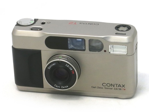 contax_t2_with_data_back_a