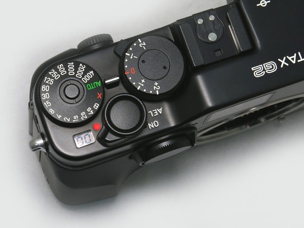 contax_g2_black_d